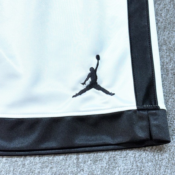 Nike Air Jordan Basketball Shorts Men's L White Shimmer Dazzle AJ1122-100 - Picture 9 of 14